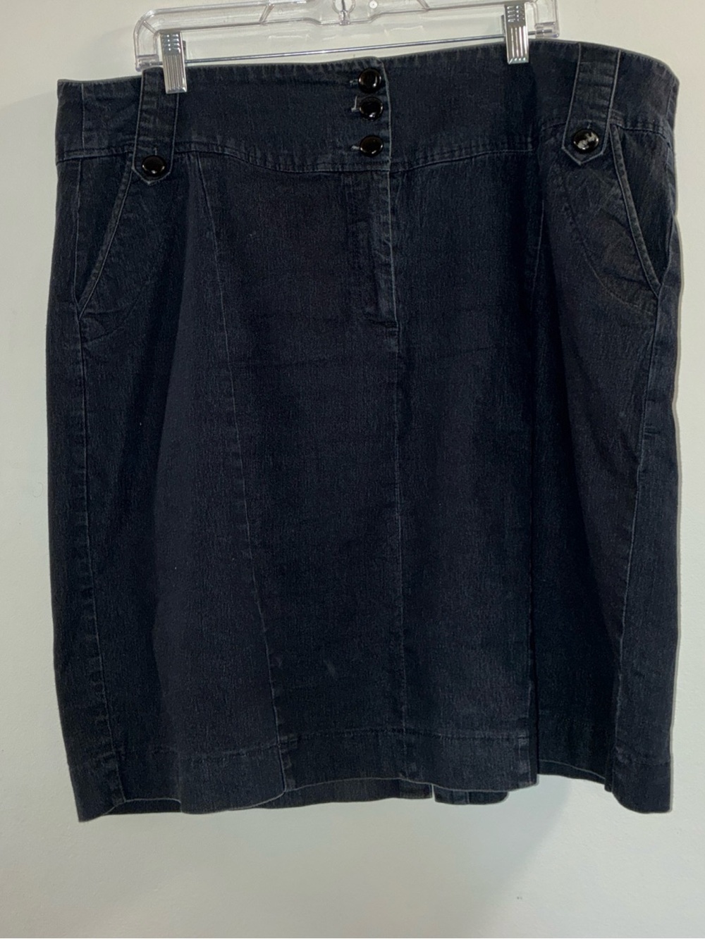 VTG Ashley Stewart Black Mini Skirt with Button Details